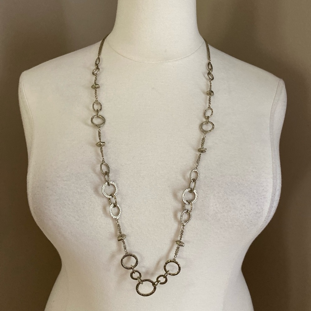 Chico’s Gorgeous Hammered Light GoldTone Round Link Statement Necklace 38”
